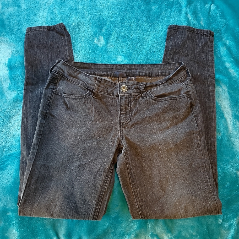WOMEN'S SKINNY JEANS SIZE 9